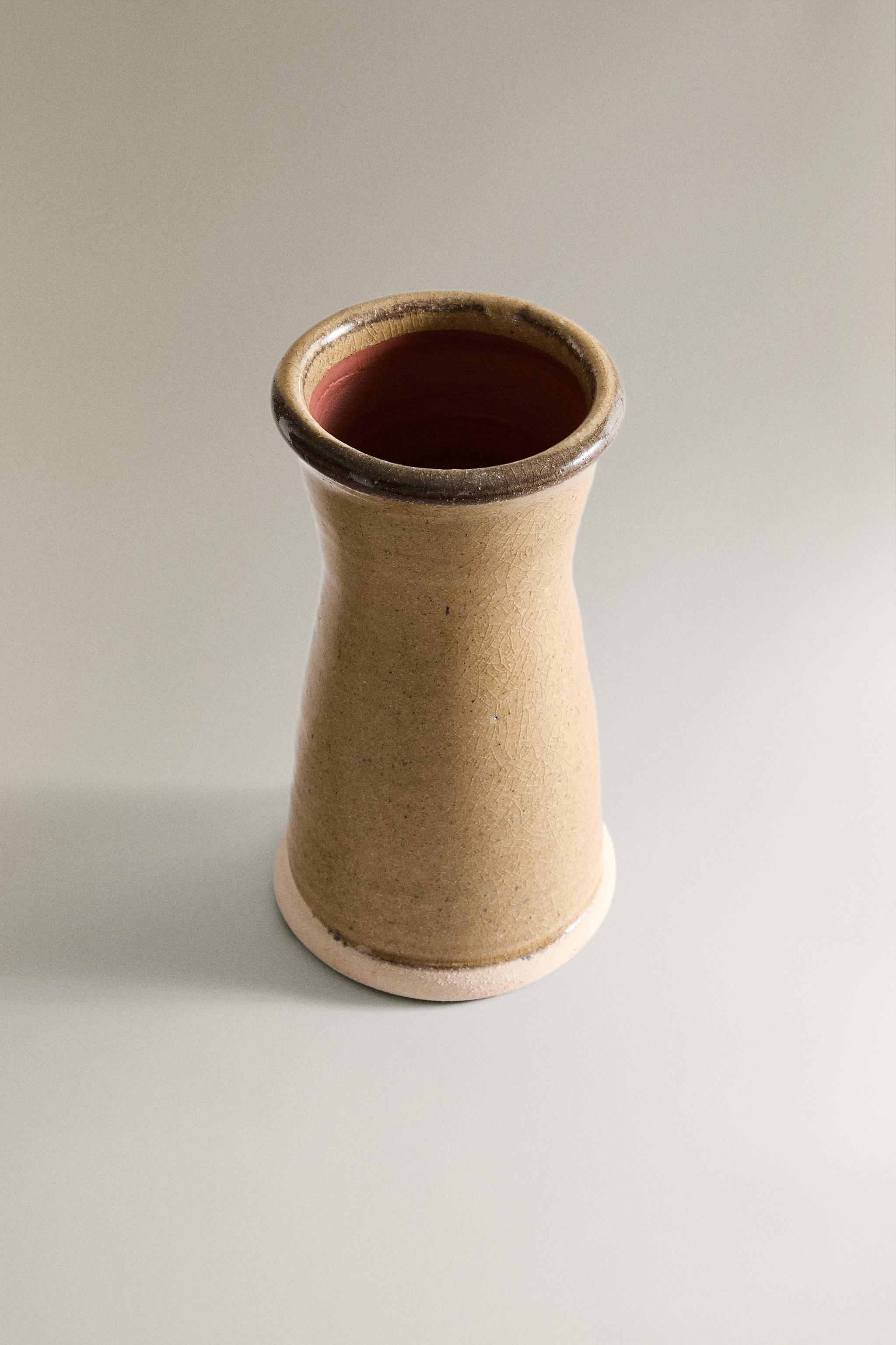 TERRACOTTA CYLINDRICAL VASE
